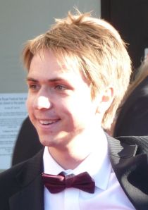 Joe Thomas plays Kingsley in Fresh Meat (photo by damo1977)